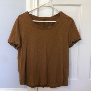 gap t-shirt size medium!